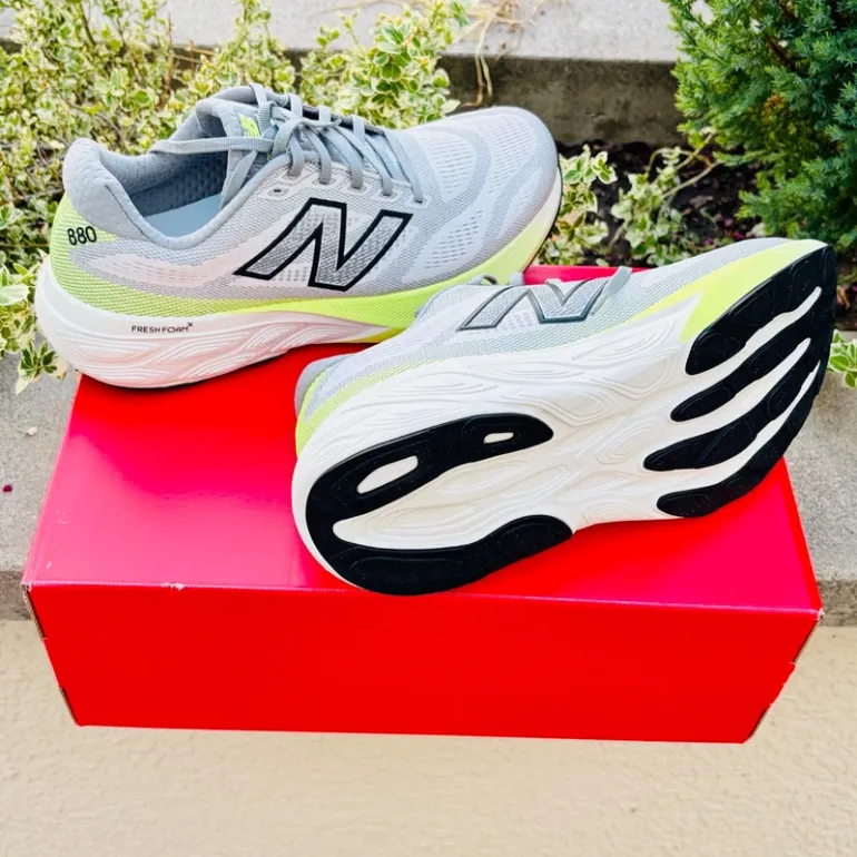 Gebrauchtes New Balance Fresh Foam X 880v15 bike — Bild 7 von 9