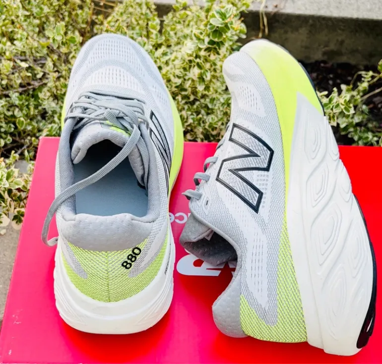 Gebrauchtes New Balance Fresh Foam X 880v15 bike — Bild 6 von 9