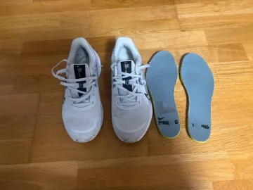 Käytetty Nike Quest 5 Running Shoes