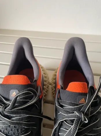 Použité Adidas Ultraboost Light bike — obrázek 8 z 11