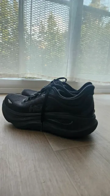 Käytetty Hoka Bondi 9 Running Shoes
