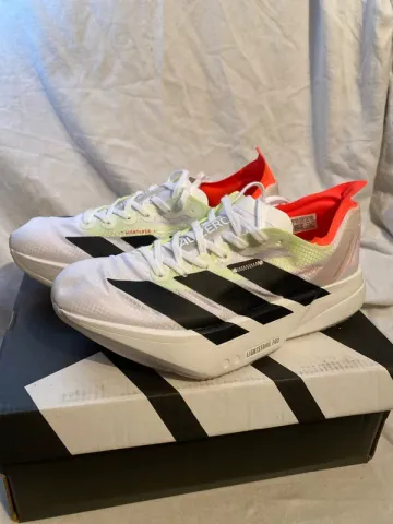 Käytetty Adidas Adios Pro 4 Running Shoes