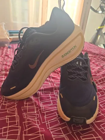 Used Nike Vomero Plus bike — image 10 of 11