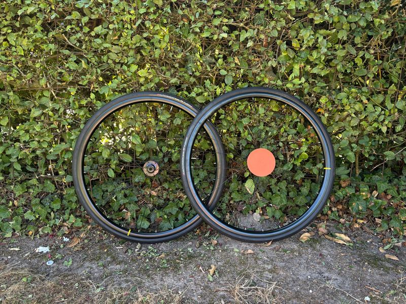 Mavic Aksium Disc 2025 Wheels usato