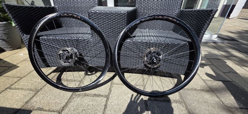 Käytetty Campagnolo Hyperon Ultra Carbon Wheelset 2025 Wheels