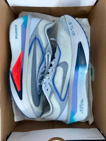 Käytetty Nike Zoomfly Running Shoes