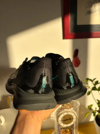 Hoka Mach 6 bike d'occasion — image 6 sur 8