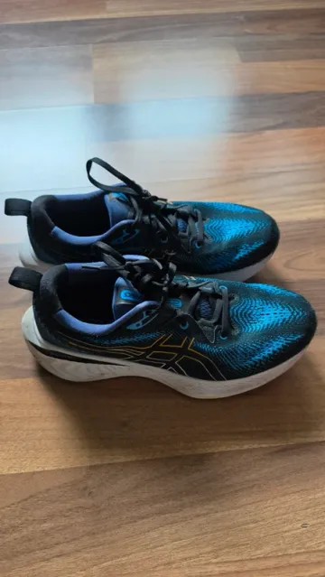 Käytetty Asics Gel-Cumulus 26 Running Shoes