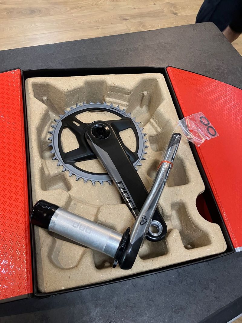 Used Sram RED AXS DUB Crankset 1x12 Drivetrain & Pedals