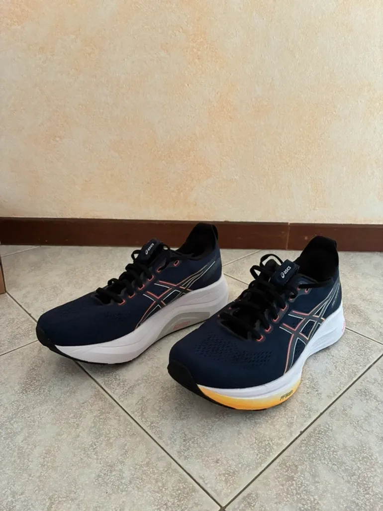 Asics Gel-Kayano 32 bike de segunda mano — imagen 2 de 5