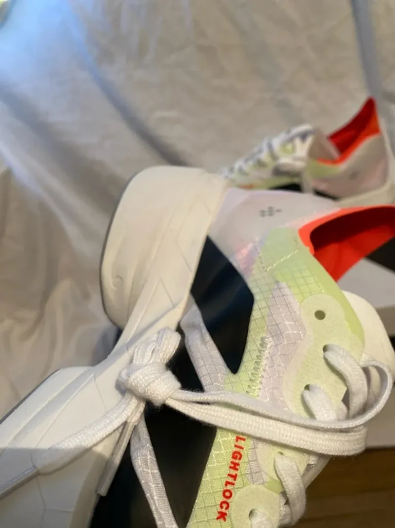 Used Adidas adizero adios pro 4 bike — image 7 of 9