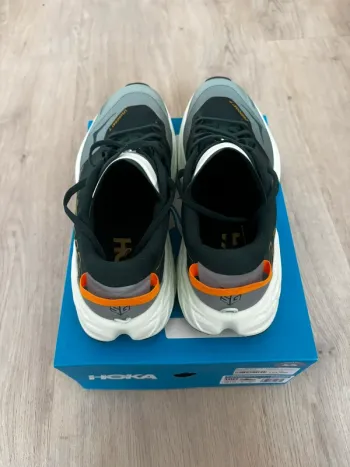 Used Hoka Speedgoat 7 bike — image 2 of 6