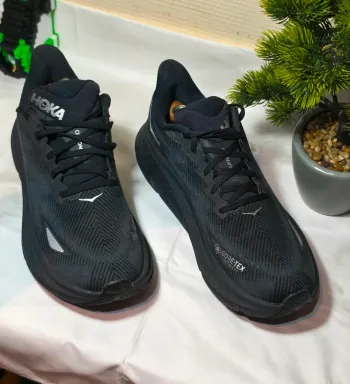 Used Hoka Clifton 9 GTX bike — image 11 of 11