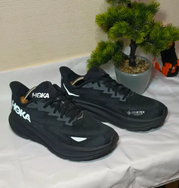 Gebrauchtes Hoka Clifton 9 GTX Running Shoes