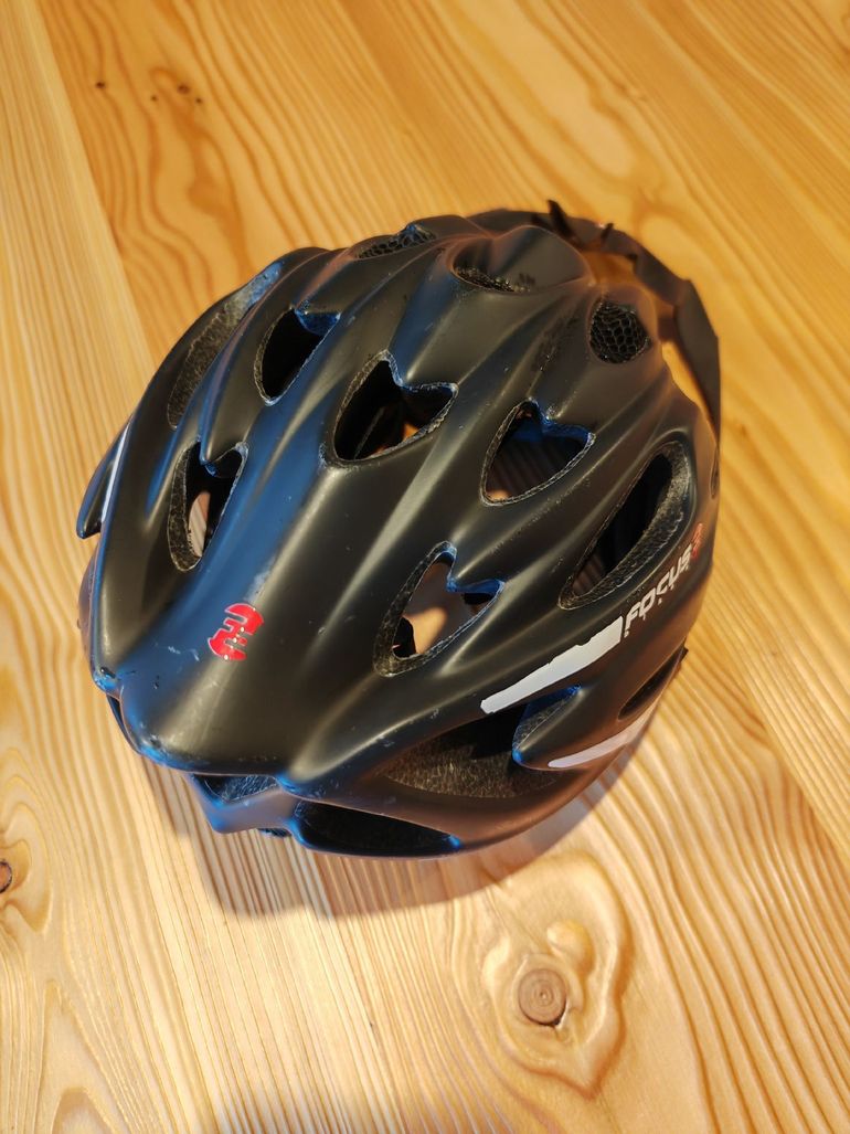 Gebrauchtes Focus Casco Helmet bike — Bild 4 von 5