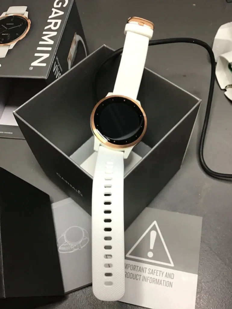 Używany Garmin Vivoactive 4s bike — zdjęcie 3 z 15