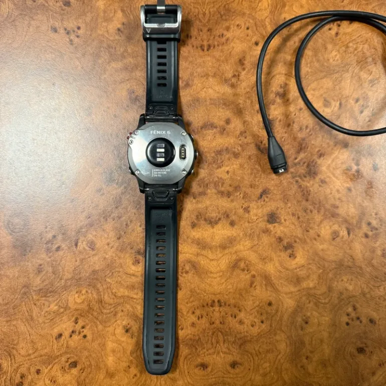 Used Garmin Fénix 6 bike — image 3 of 9