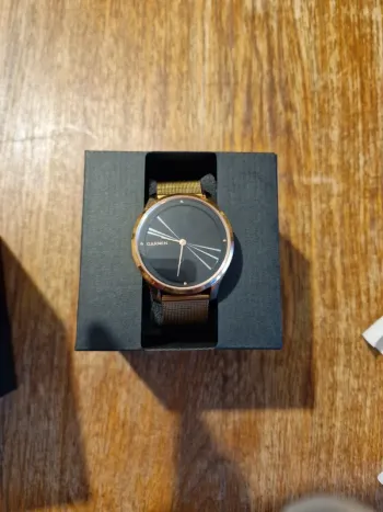 Garmin vivomove luxe bike d'occasion — image 3 sur 14