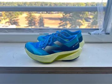 Używany Lightweight FuelCell Rebel Running Shoes