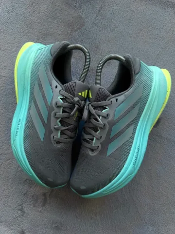 Używany Supernova Rise 2 Running Shoes