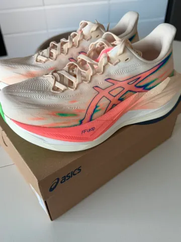 Tweedehands Asics Superblast 3 Running Shoes