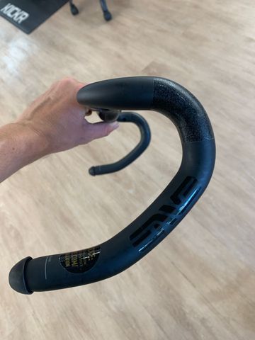 Brugt Enve SES AR Handlebar 2026 bike — billede 2 af 3