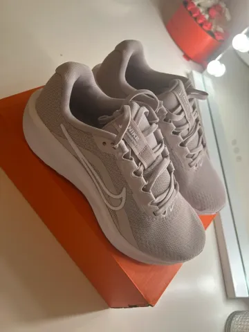 Nike Downshifter 13 Running Shoes d'occasion