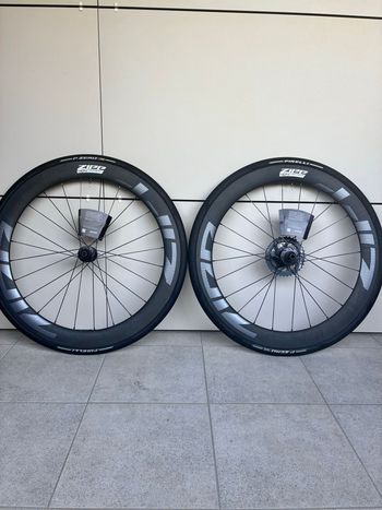 Brugt Zipp 404 Firecrest Disc Wheelset 2026 bike — billede 2 af 9