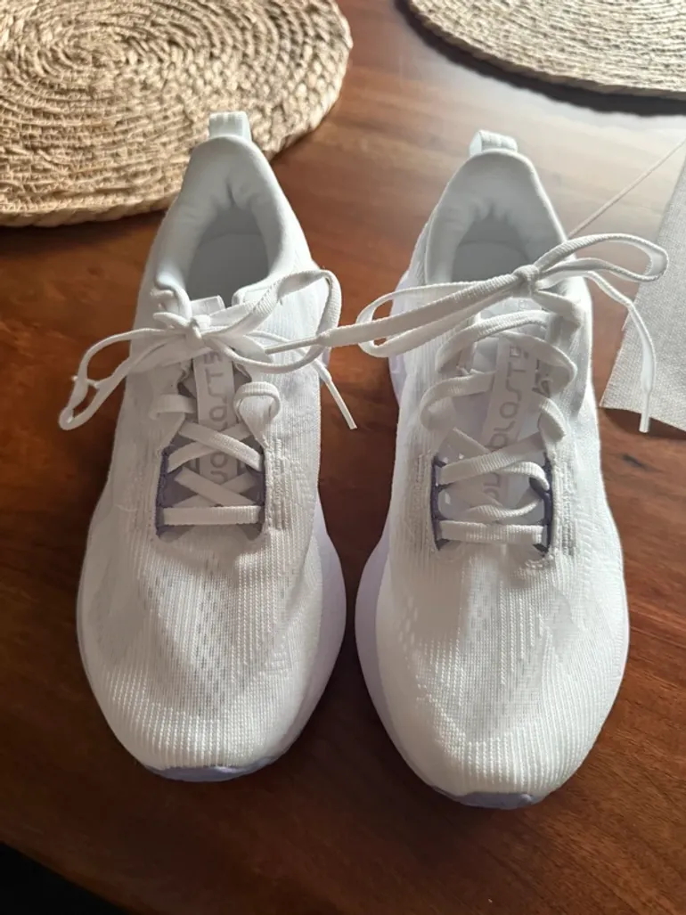 Used Asics Novablast 5 bike — image 3 of 3