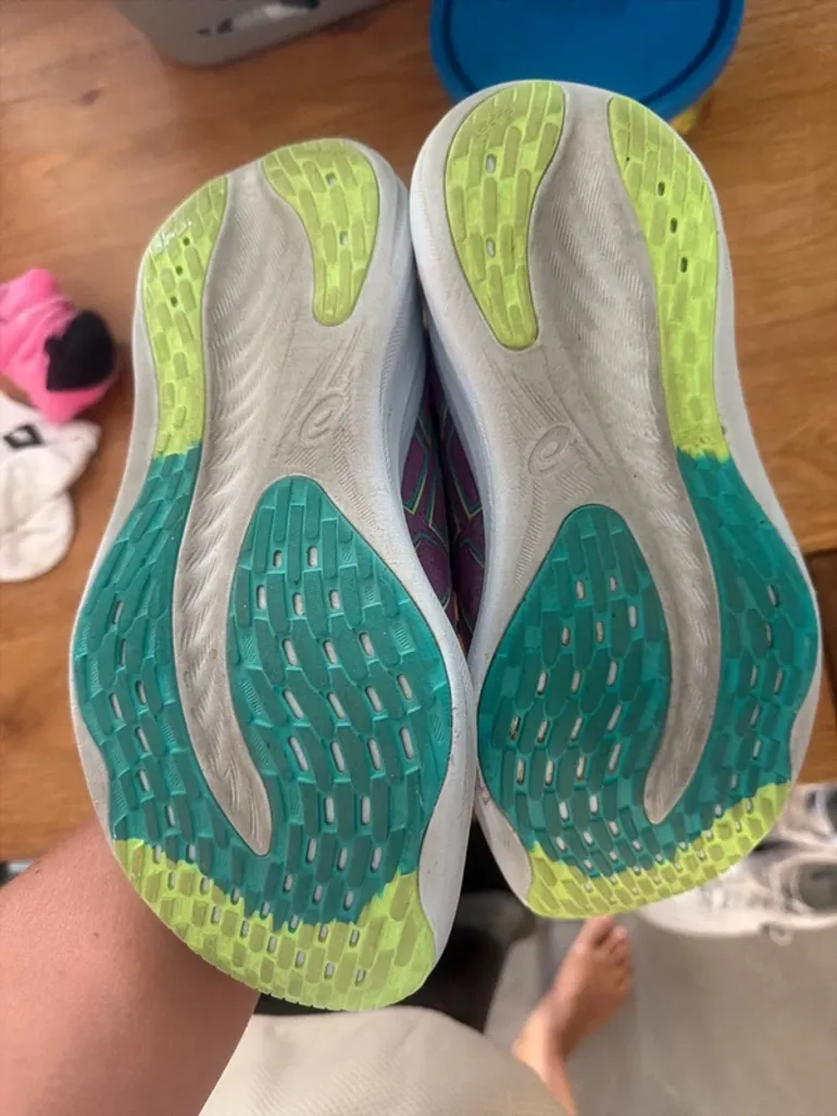 Used Asics Nimbus bike — image 3 of 4