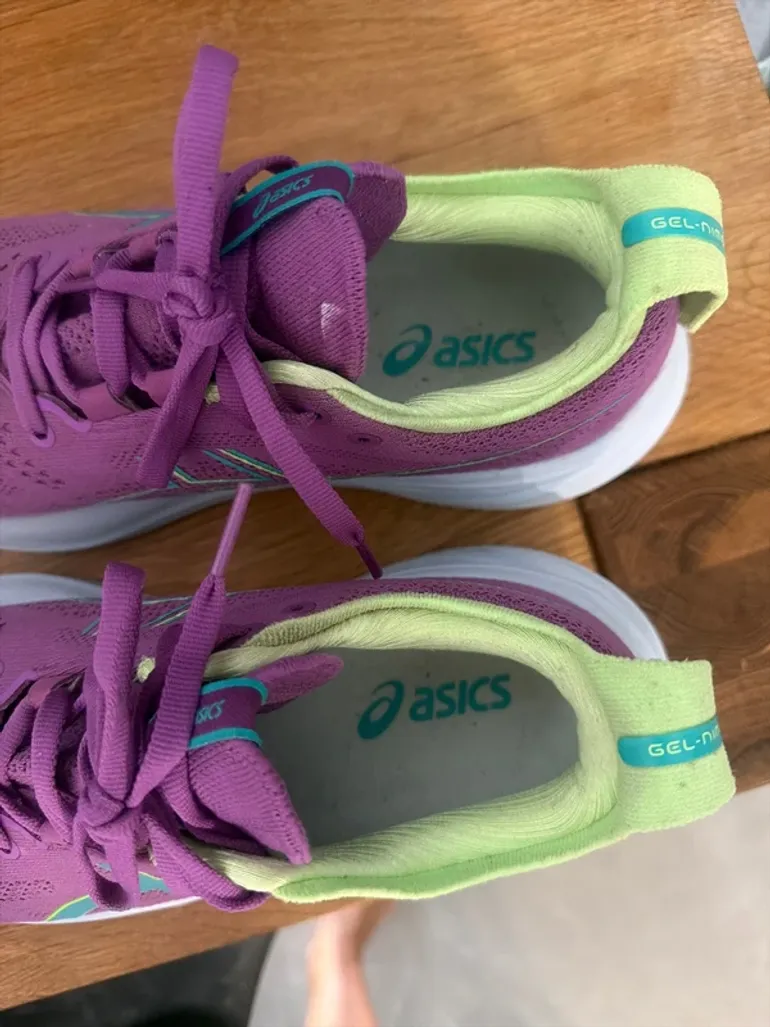 Used Asics Nimbus bike — image 2 of 4
