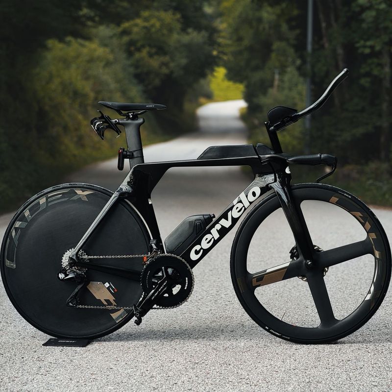 Použité Cadex Max Aero Disc Wheel 2026 Wheels