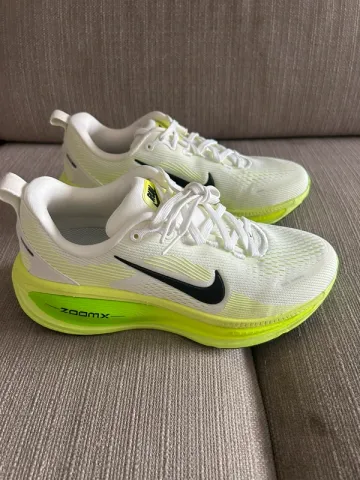 Nike Vomero 18 Running Shoes d'occasion