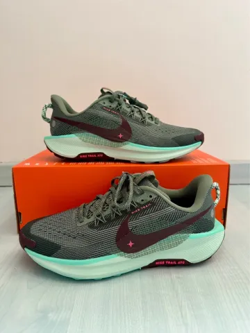 Použité Pegasus Trail 5 Running Shoes