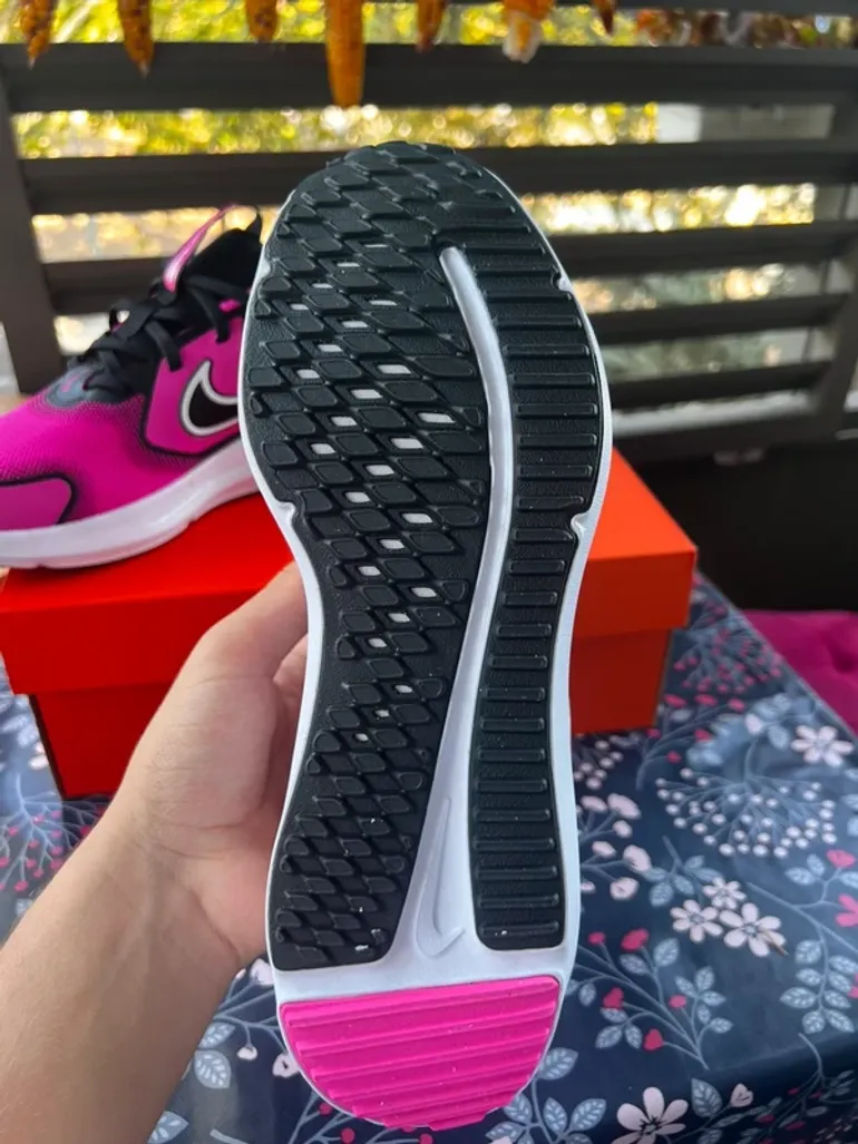 Used Rose Nike Running bike — image 5 of 8