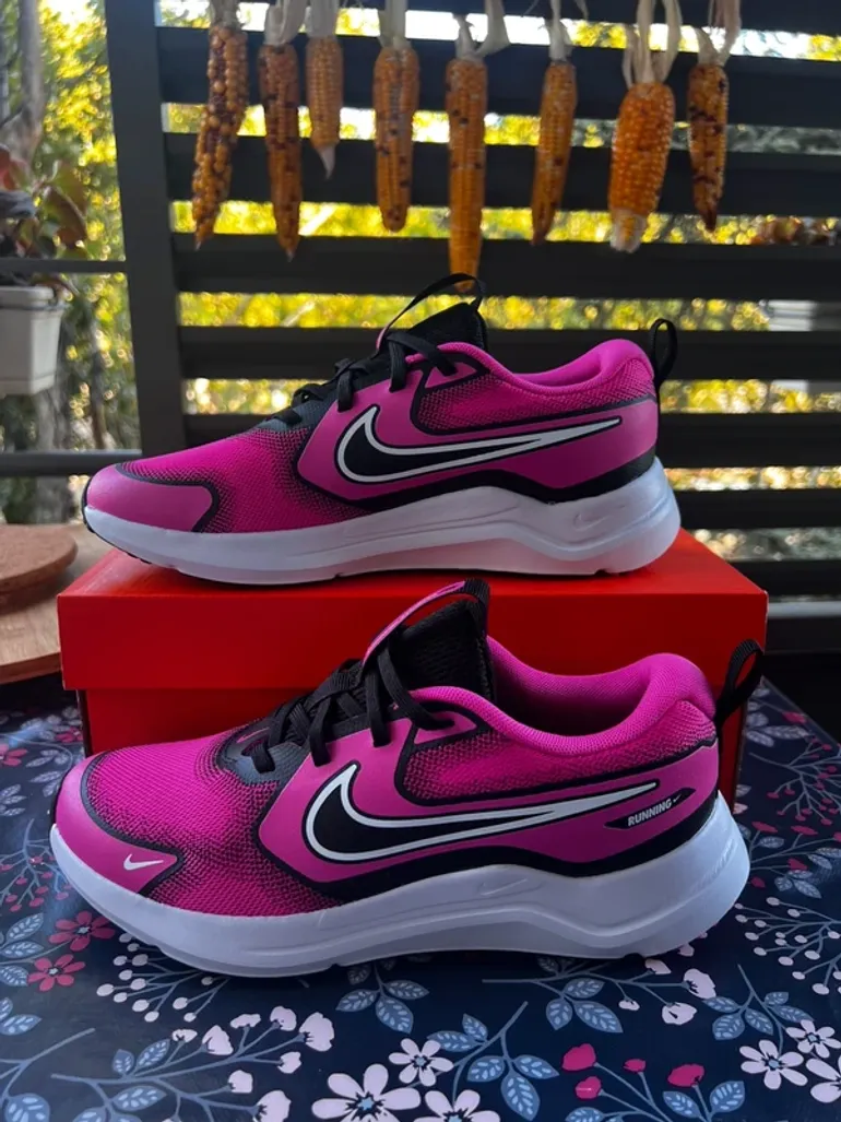 Used Rose Nike Running bike — image 2 of 8
