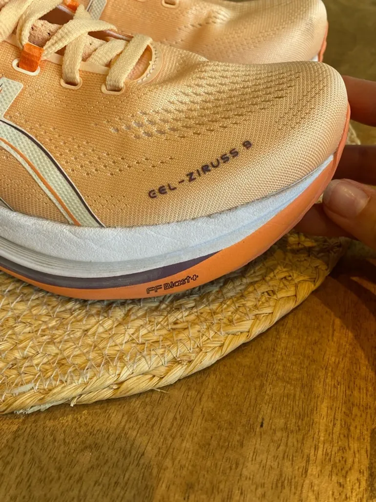Używany Asics Gel-Ziruss 9 bike — zdjęcie 3 z 6