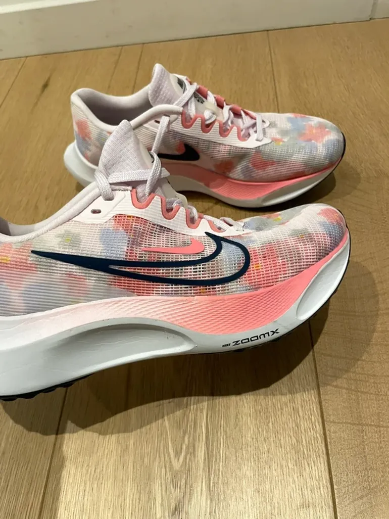Used Nike Zoom X bike — image 2 of 6