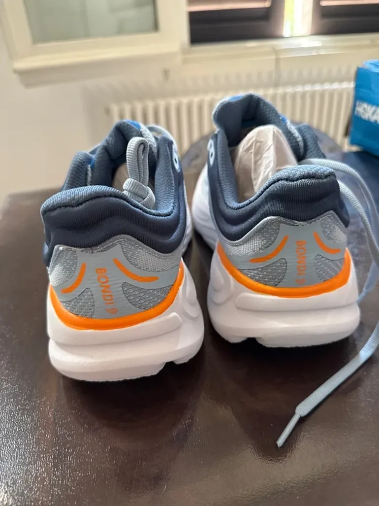 Used Hoka Scarpe bike — image 4 of 5