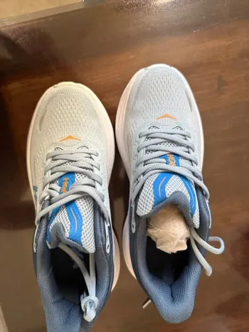 Used Hoka Scarpe bike — image 2 of 5