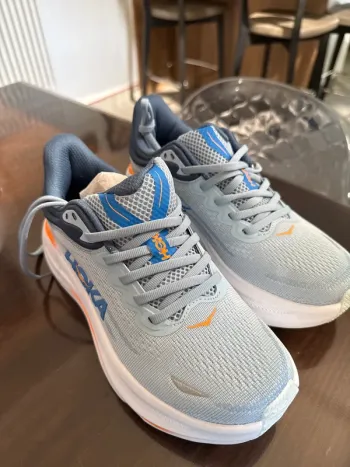 Used Hoka Scarpe bike — image 5 of 5