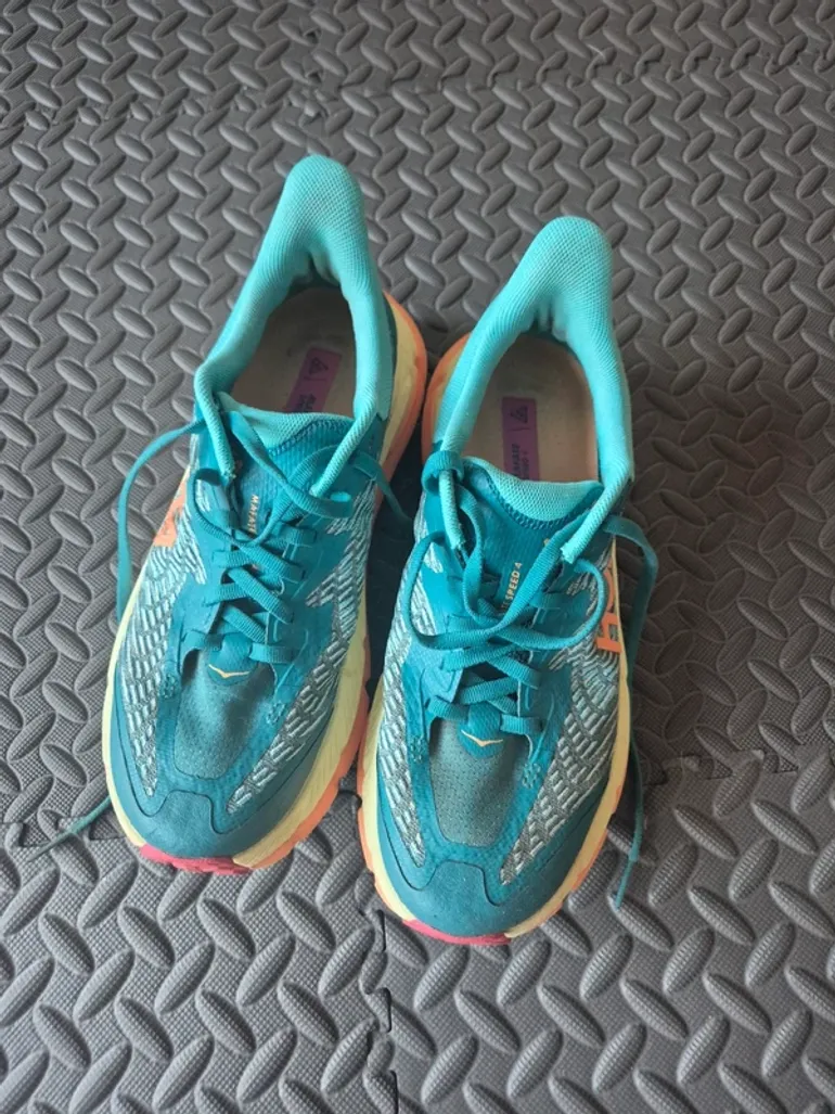 Used Hoka Mafate Speed 4 bike — image 2 of 10