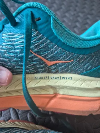 Used Hoka Mafate Speed 4 bike — image 4 of 10