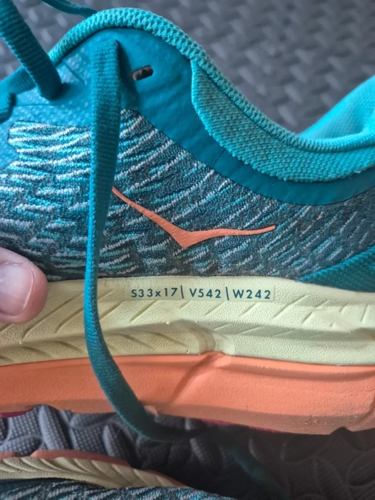 Used Hoka Mafate Speed 4 bike — image 4 of 10