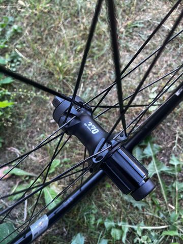 Gebrauchtes Dt Swiss E 1800 Wheelset bike — Bild 4 von 9