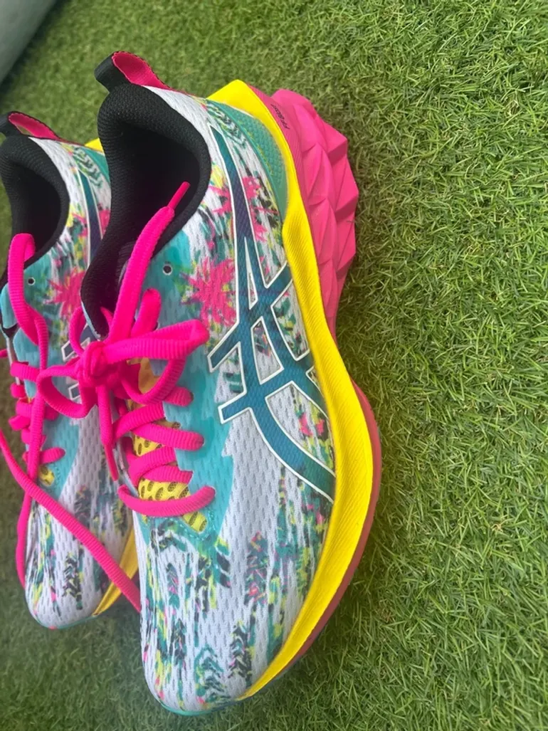 Brugt Asics Novablast 2 bike — billede 3 af 9