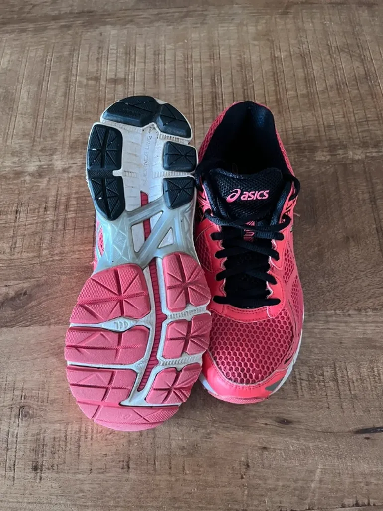 Used Asics GT-2000 bike — image 4 of 6
