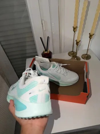 Używany Nike Vomero 18 bike — zdjęcie 3 z 7