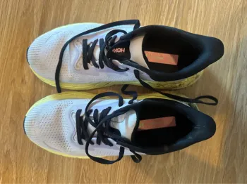 Gebrauchtes Hoka Arahi 7 bike — Bild 1 von 5