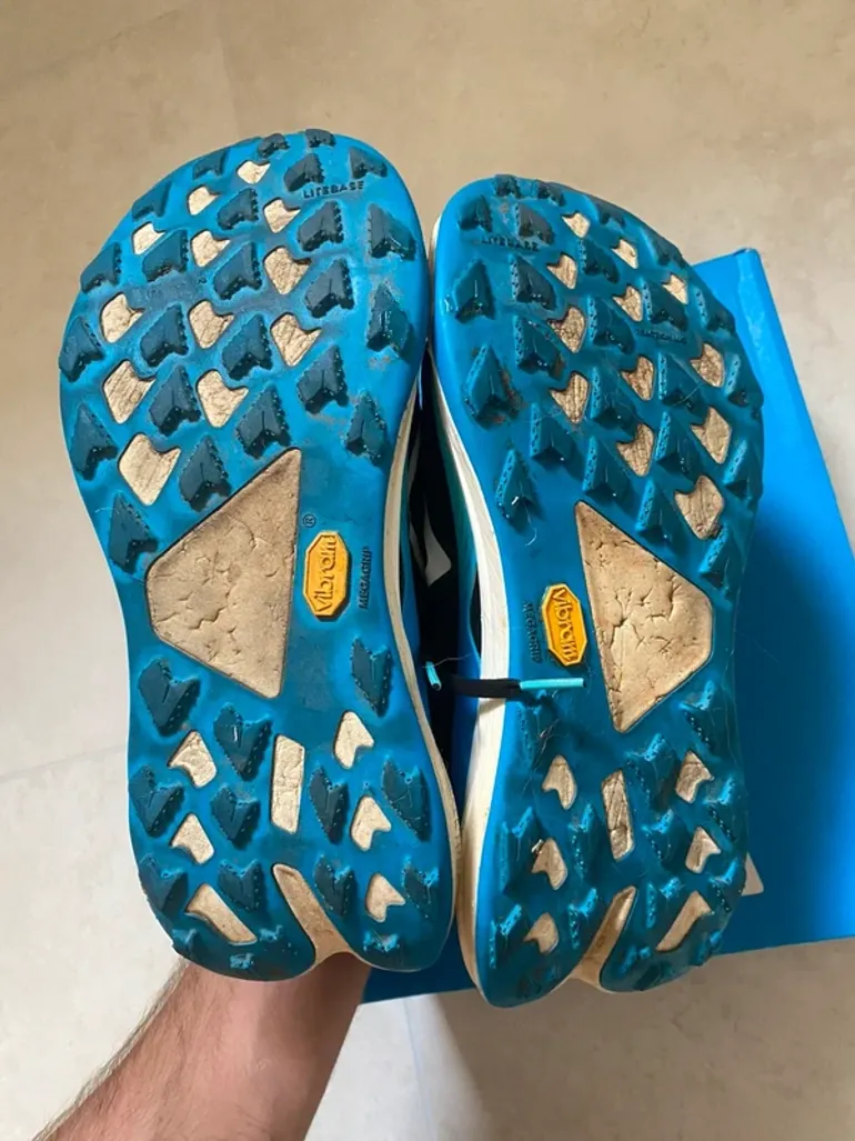 Używany Hoka Tecton x3 bike — zdjęcie 3 z 4